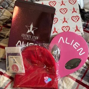 Jeffree Star Cosmetics Valentines Mystery Box